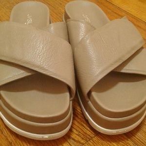Platform slide sandal